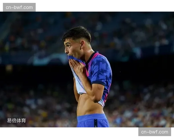 官方：巴萨确认佩德里左腿股二头肌受伤，将缺席至少三周