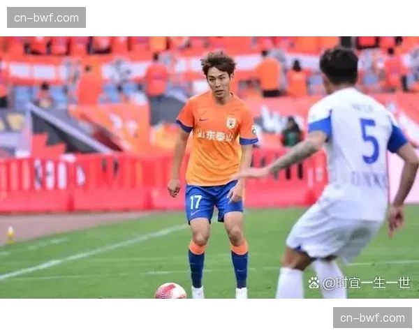 从三月赛事看战术潮流：中下游球队面对强队时，更倾向于主动交出控球权。