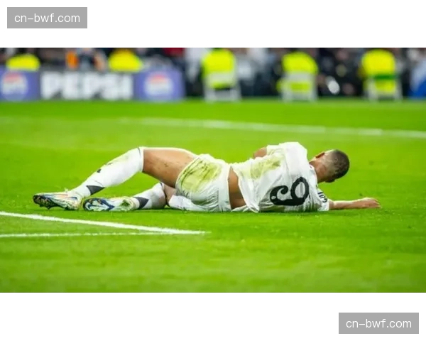 登贝莱谈未来：“我在巴黎很开心，但足球世界一切皆有可能”